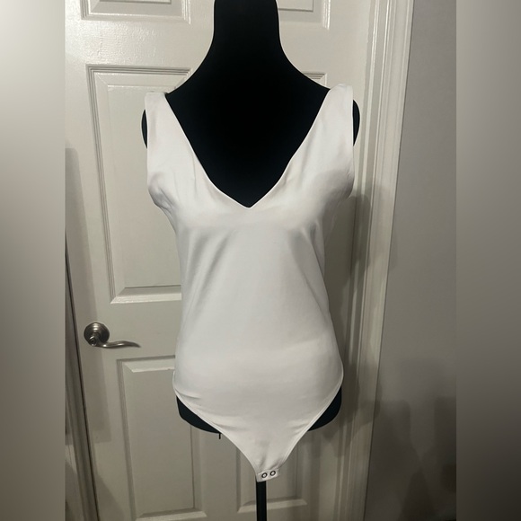 Express White Body Suit - Picture 1 of 3